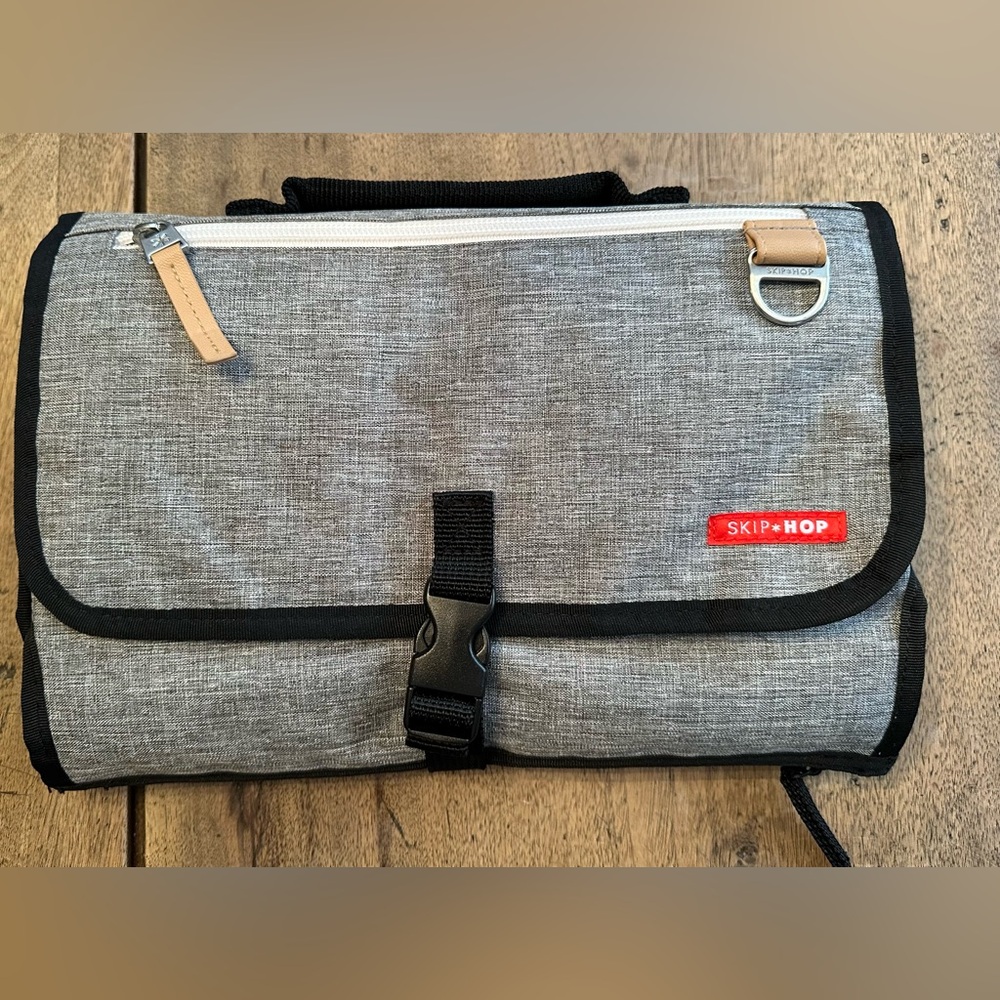 NWOT Skip Hop Travel Changing Pad Grey.